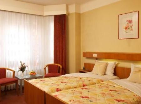 Hotel Zurich ลักเซมเบิร์ก ภายนอก รูปภาพ