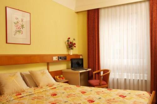 Hotel Zurich ลักเซมเบิร์ก ภายนอก รูปภาพ
